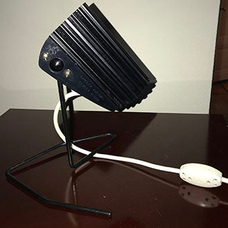 Aamulla aurinko illalla Airam Orion valaisin